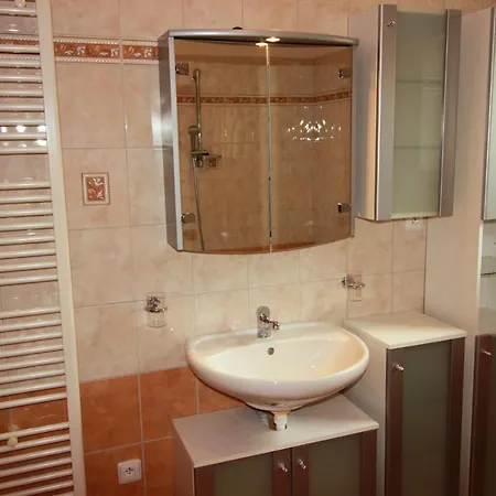 House - Orange Antik 97 Lipno Апартаменты *